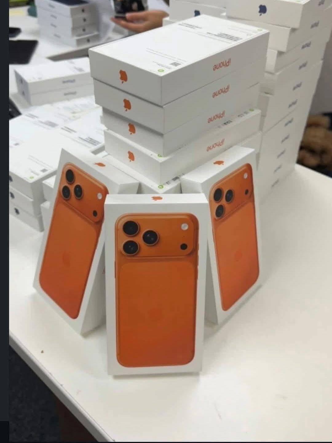 Promo Sales, Iphone 17 Pro, 790usd, Iphone 16, 465usd, Iphone 16 Pro, 580usd, Sony Ps5, 350usd,  Sony Ps5 Pro, 640usd
